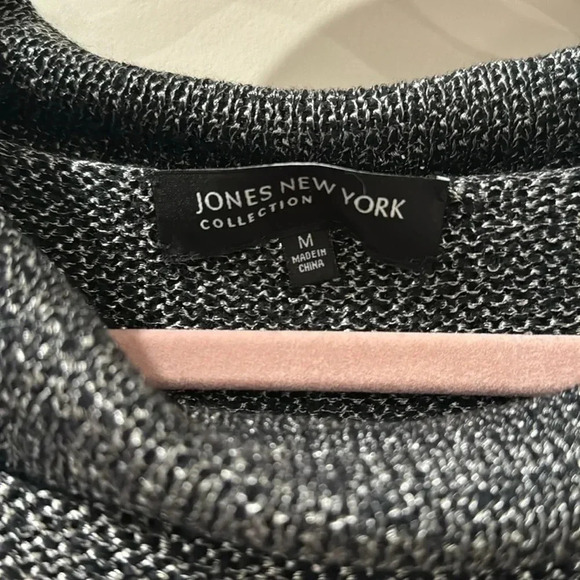 JONES NEW YORK COLLECTION NWT SLEEVELESS SWEATER - Picture 2 of 6